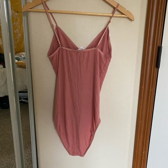SOLD ON DEPOP: American Apparel Sofia Bodysuit - Picture 4 of 4